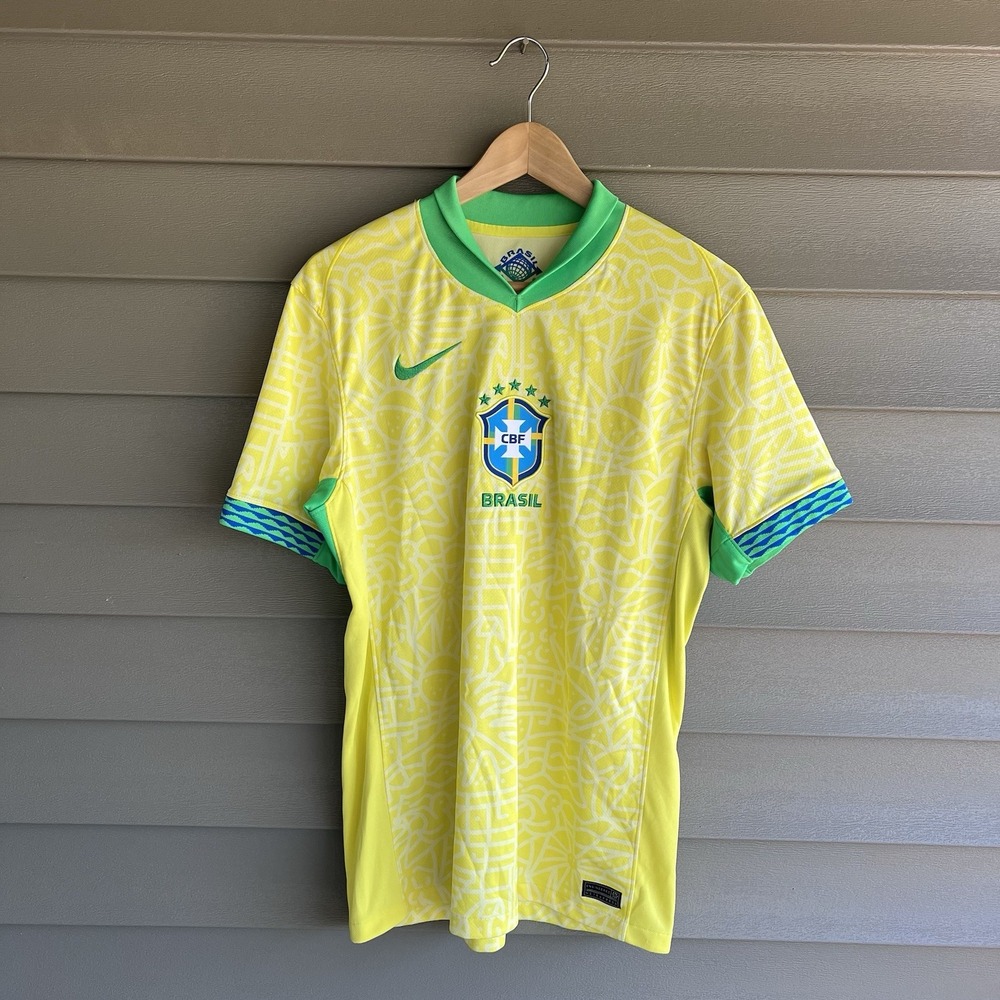 Nike Brazil 2024 Home Jersey Men's Medium